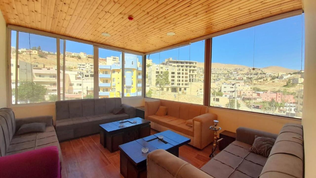 Petra Cabin Inn Hostel&Resturant Wadi Musa Ngoại thất bức ảnh